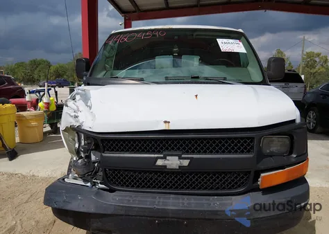 2006 Chevrolet Express Work Van z USA, uszkodzony, nr VIN 1GCFG15X561158709
